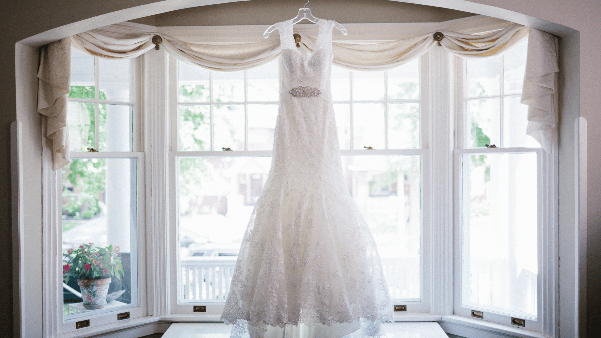 wedding dress