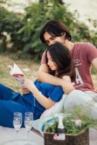 de-stress honeymoon planning